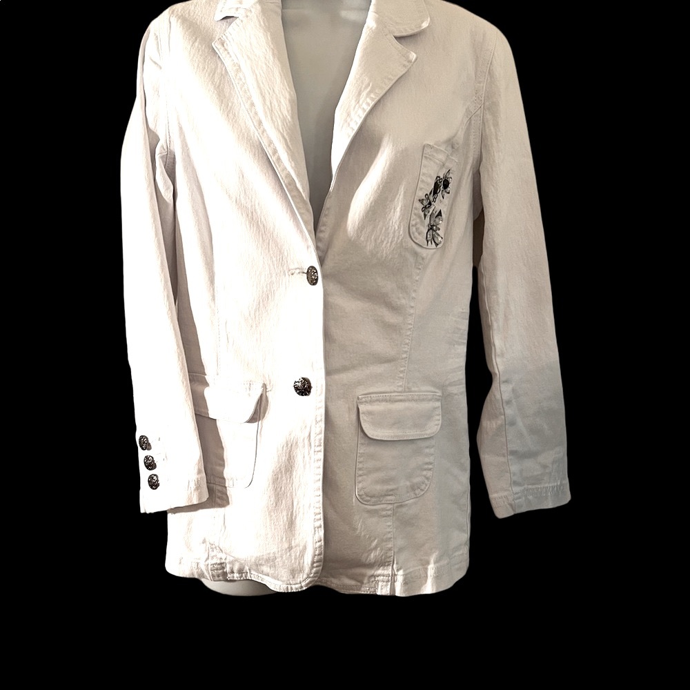 DG2 WHITE VINTAGE SPRING/SUMMER DENIM WITH STRETCH EMBELLISHED BLAZER - Picture 7 of 13